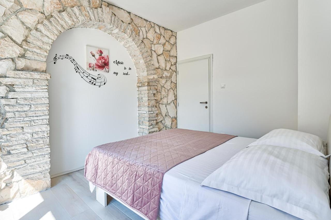 Villa Matija Ližnjan Extérieur photo